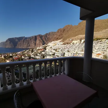 Gigansol Apartment Puerto de Santiago (Tenerife)